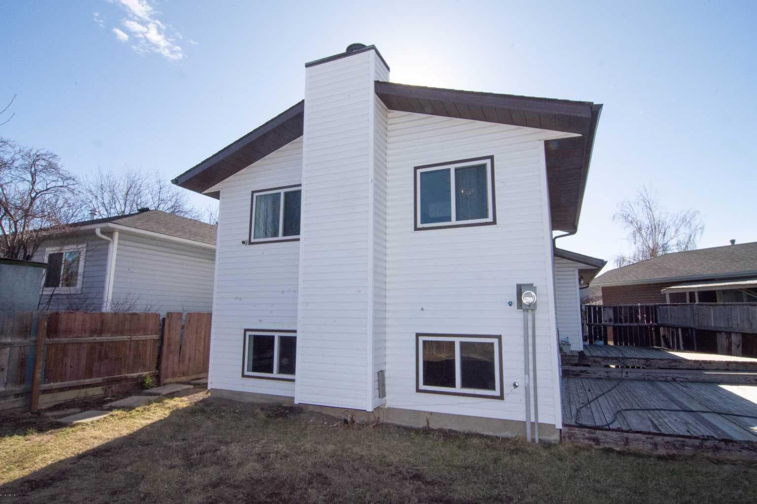 27 Taraglen Court NE — photo 4