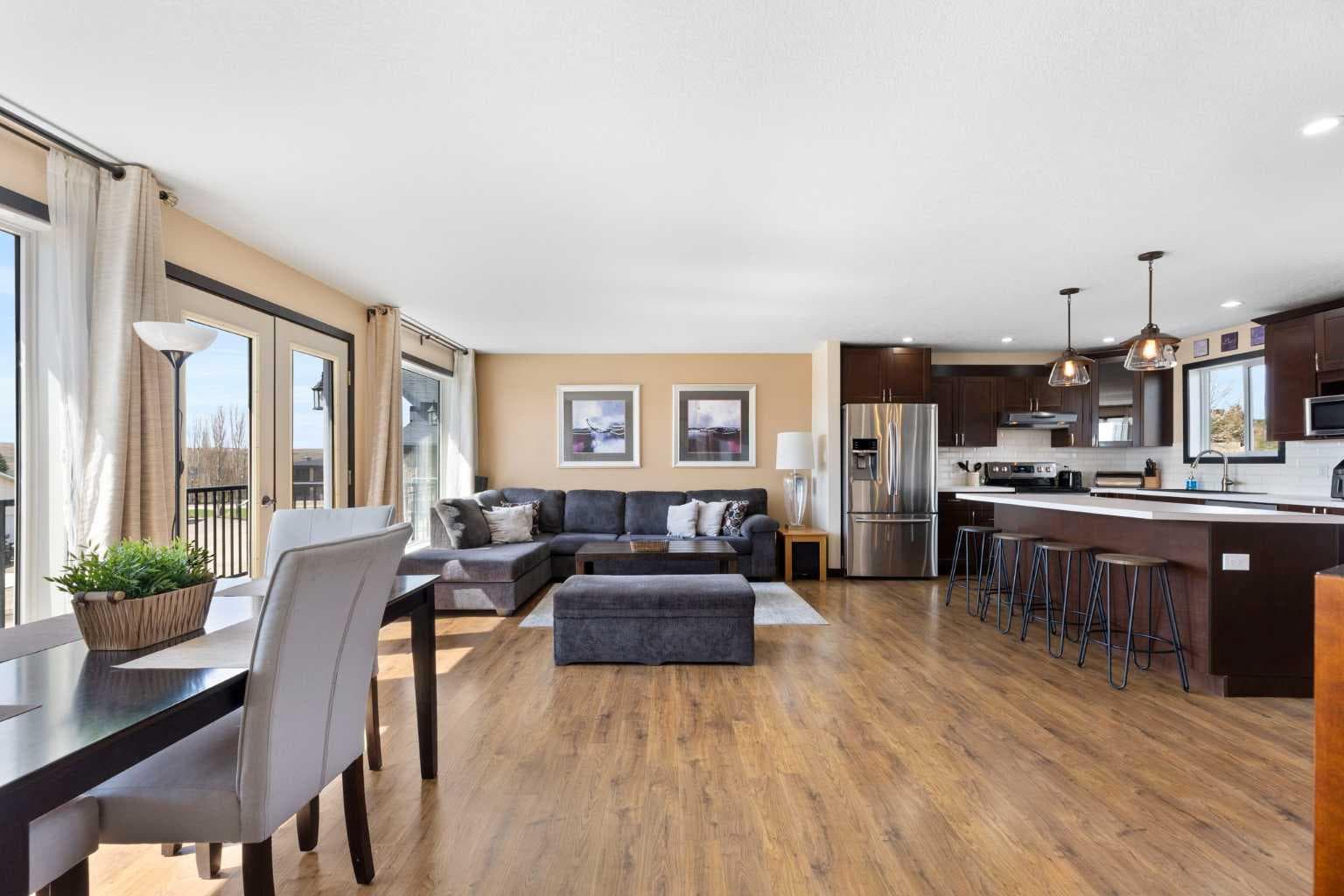 439 Sunset Drive — photo 3