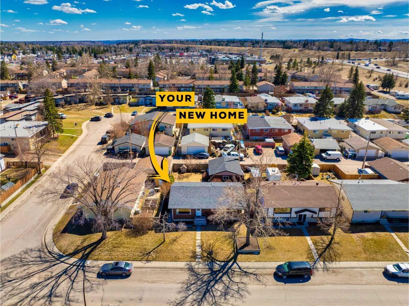 23 Queen Isabella Close SE — photo 1