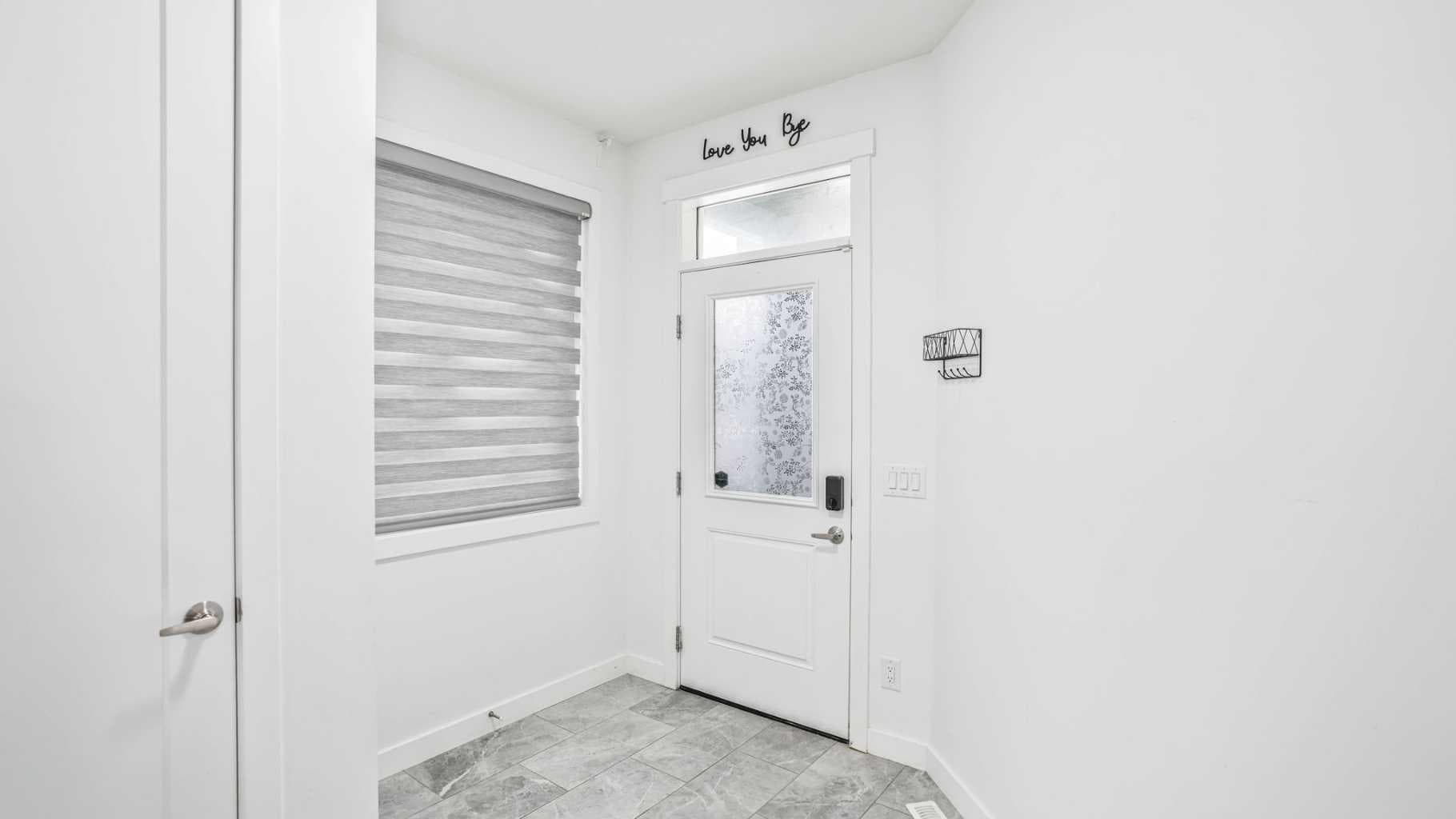 1025 Iron Landing Way — photo 2