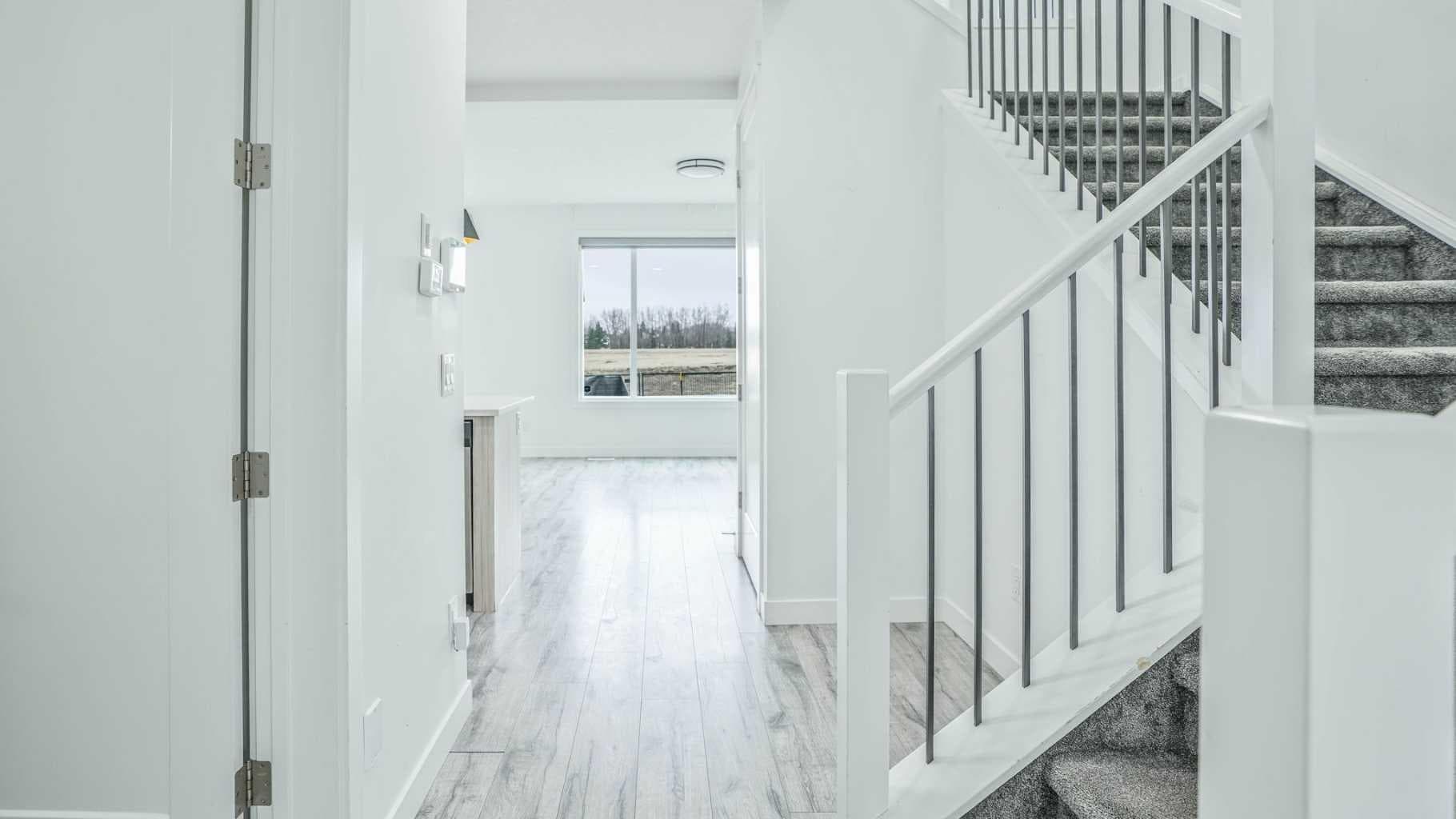 1025 Iron Landing Way — photo 4