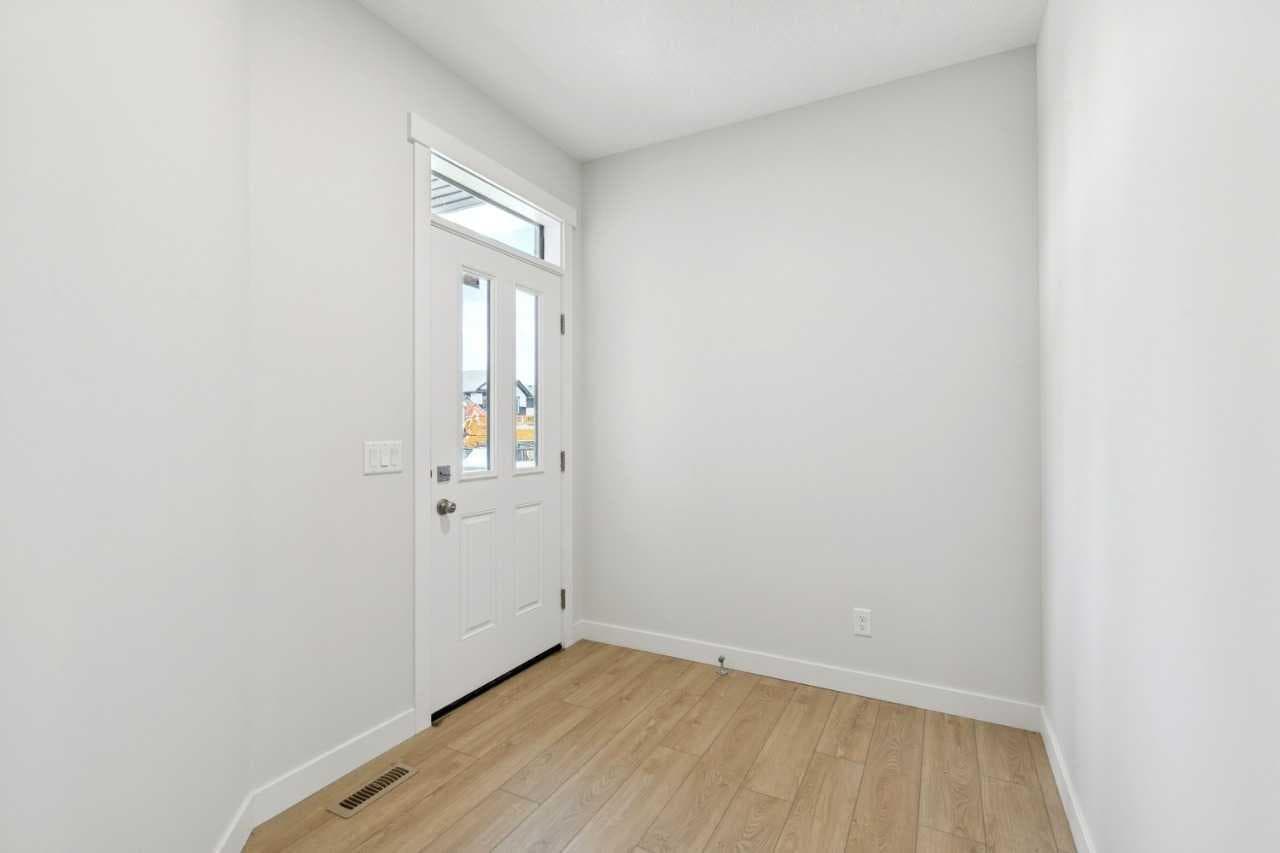 322 Hotchkiss Common SE — photo 3