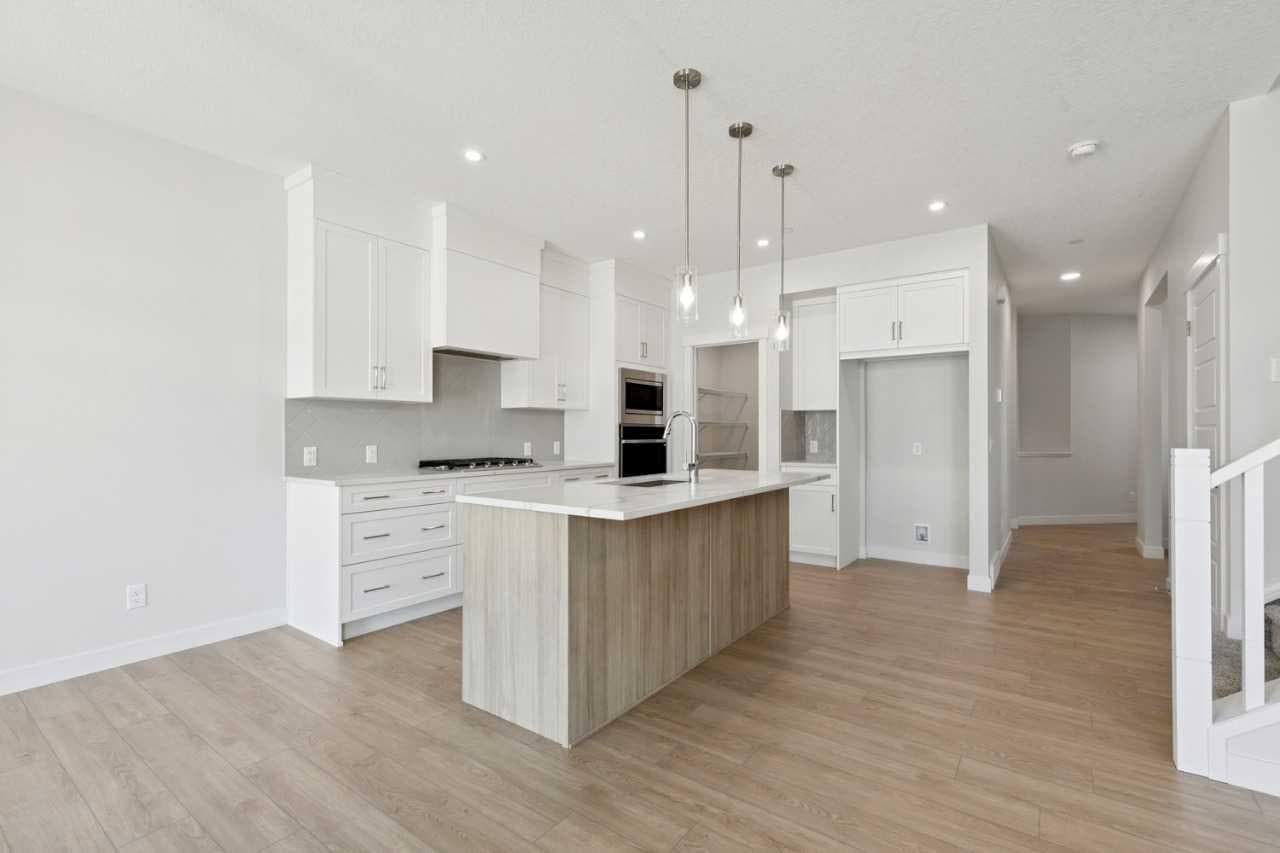 322 Hotchkiss Common SE — photo 4