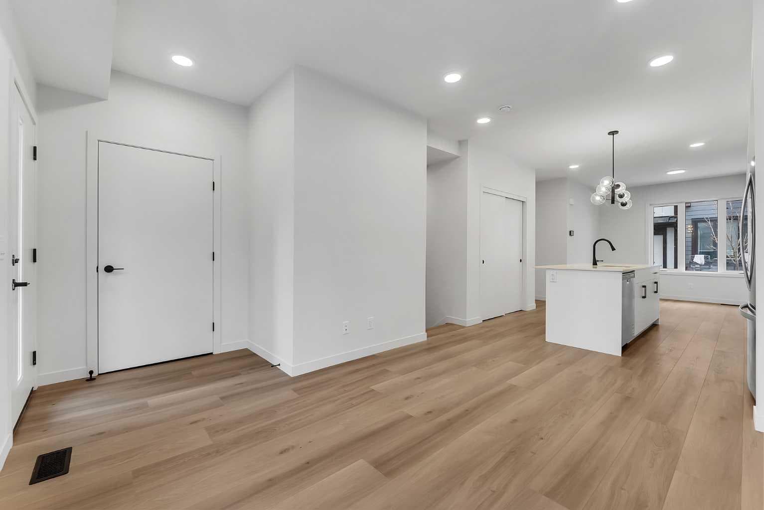 83 Arbour Lake Court NW — photo 5