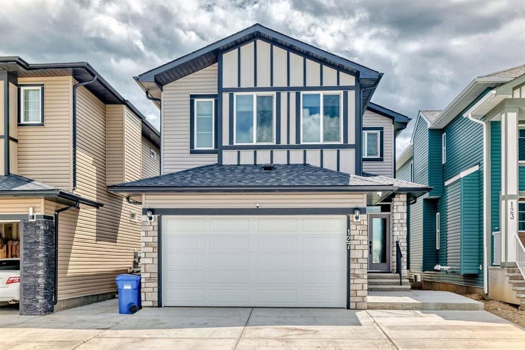 127 Saddlecrest Grove NE — photo 2