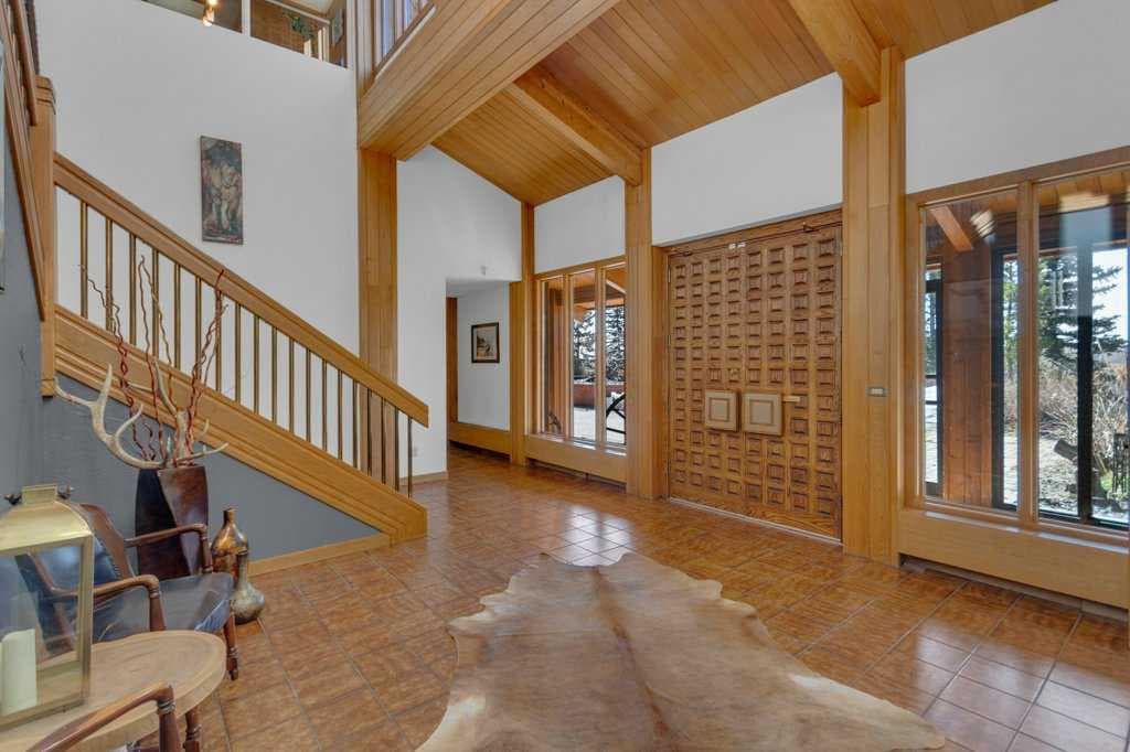 240074 Highway 546 — photo 3