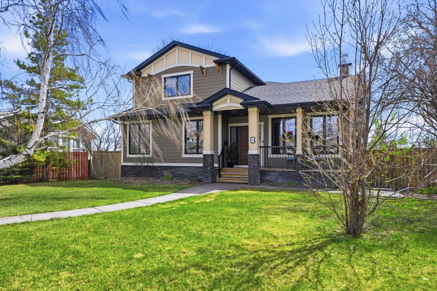 29 Winchester Crescent SW — photo 2