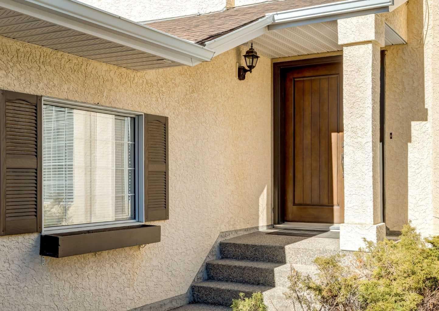 83 Gleneagles Close — photo 2