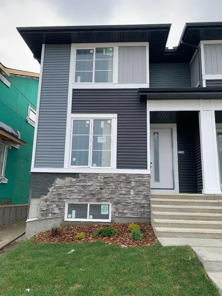 131 Ambleridge Street NW — photo 1