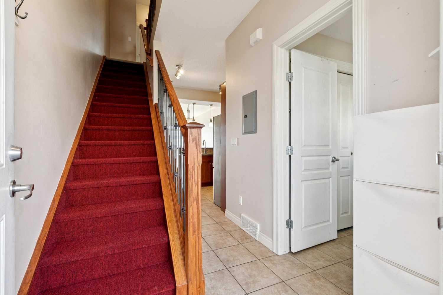 14, 169 Rockyledge View NW — photo 2