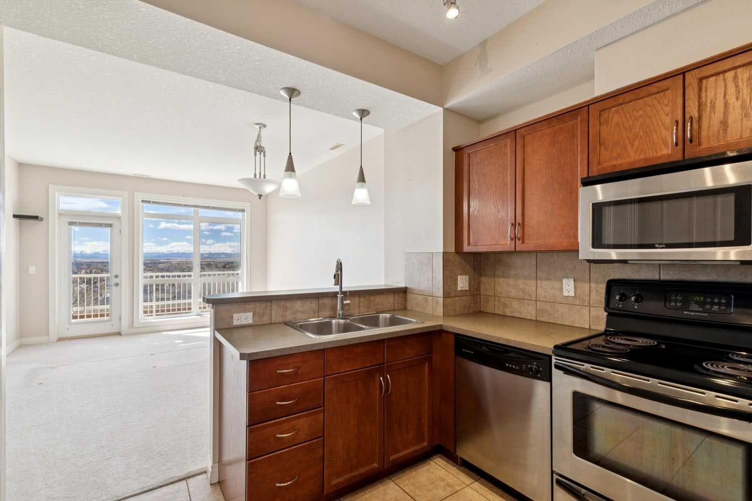 14, 169 Rockyledge View NW — photo 5
