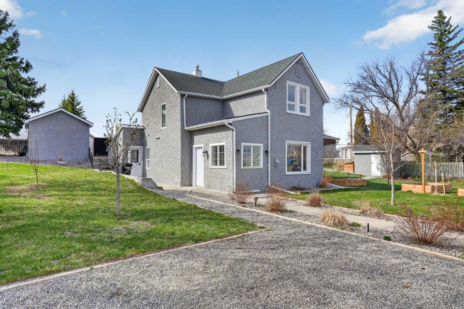 228 21 Street — photo 2