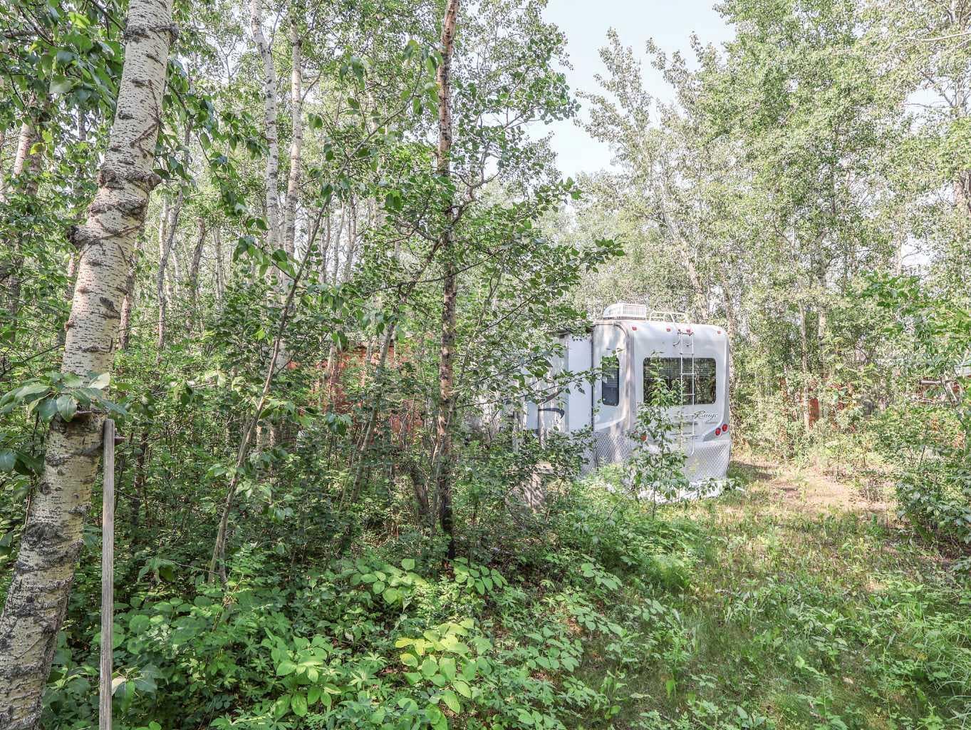 4 Aspen Crescent — photo 5