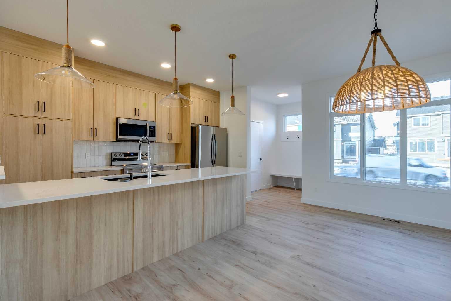 409 Clydesdale Avenue — photo 3