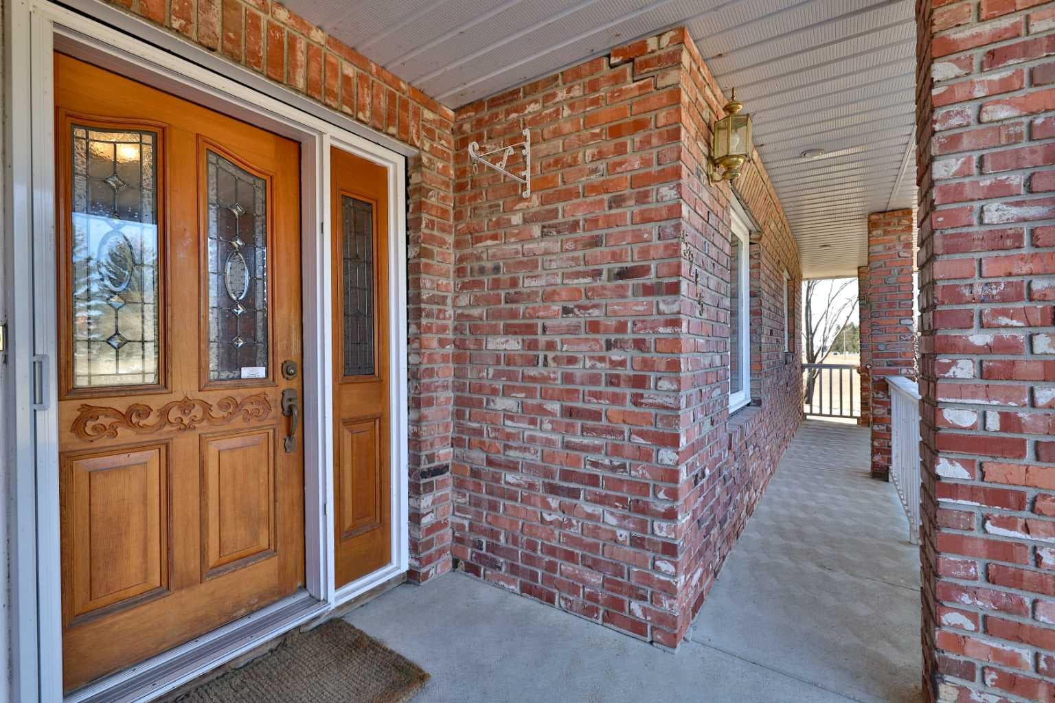 5215 67 Street — photo 3