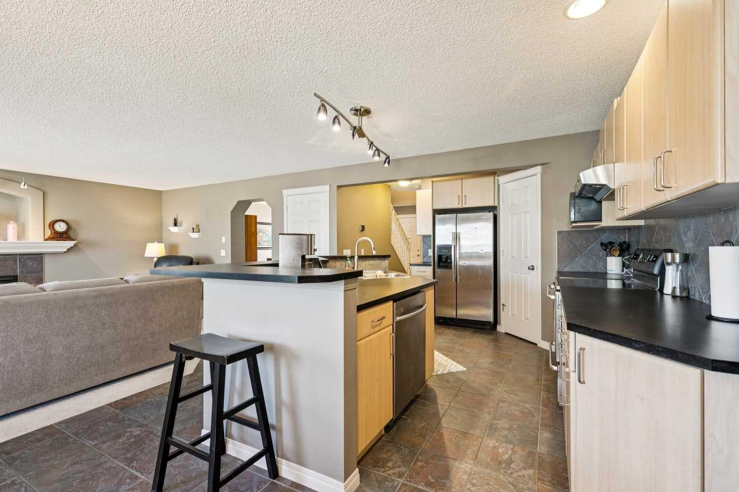 172 West Lakeview Circle — photo 5