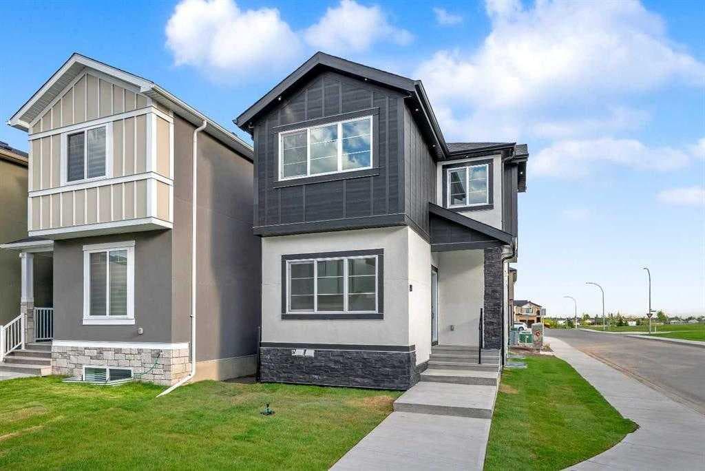 110 Saddlepeace Crescent NE — photo 1