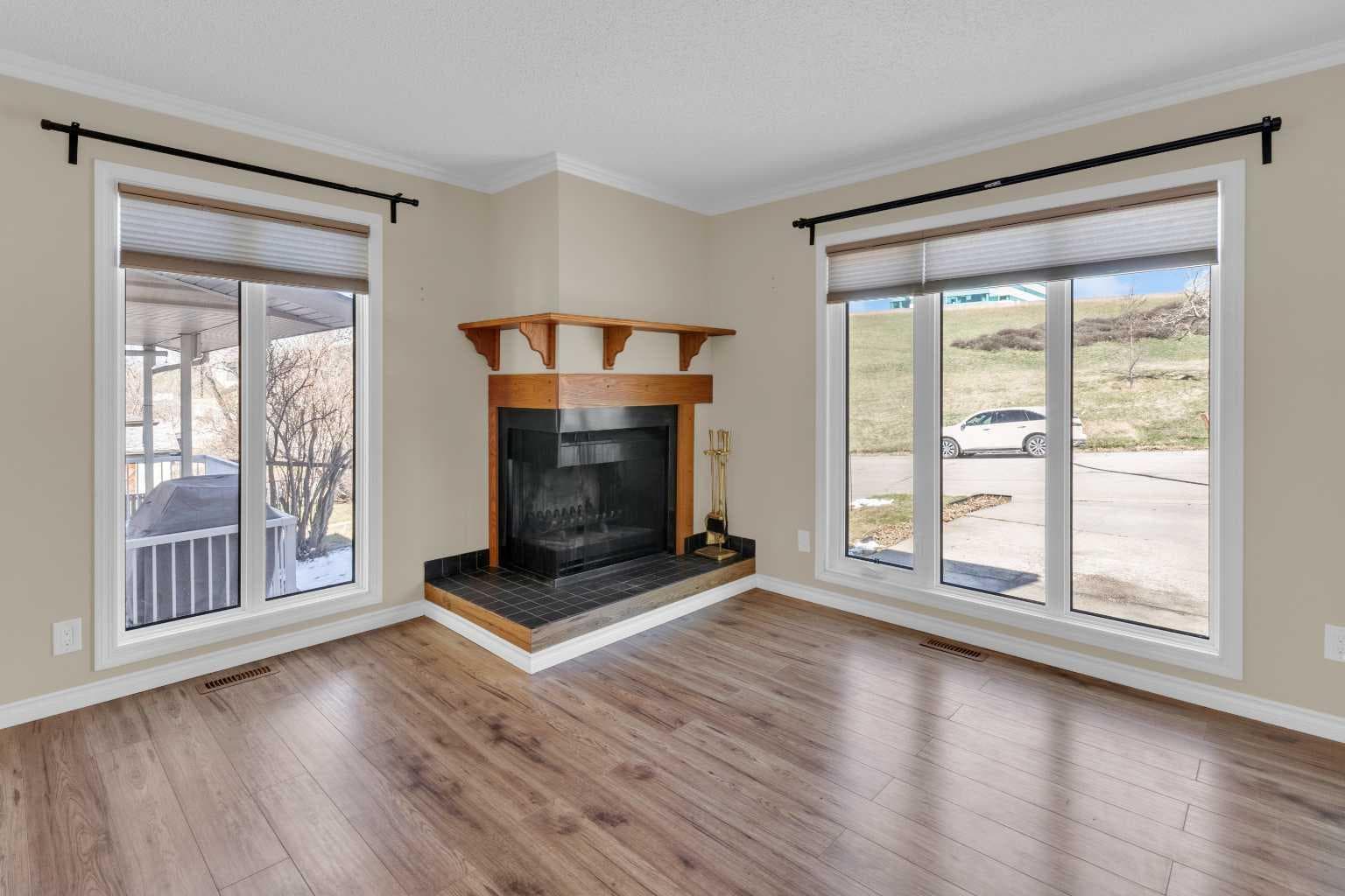 2537 9 Avenue SE — photo 1