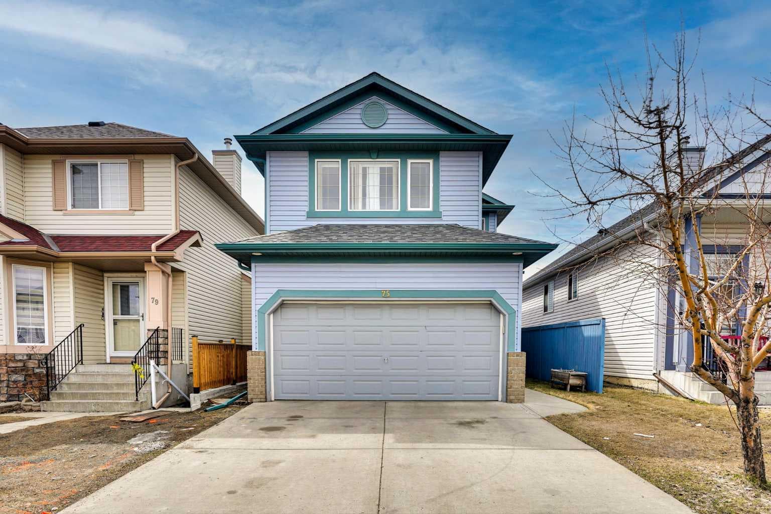 75 Taralea Crescent NE — photo 1