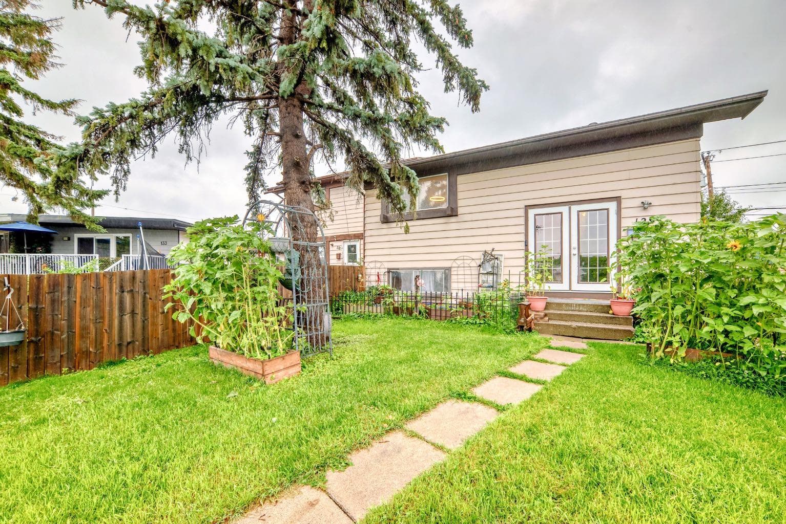 129 Dovertree Place SE — photo 1