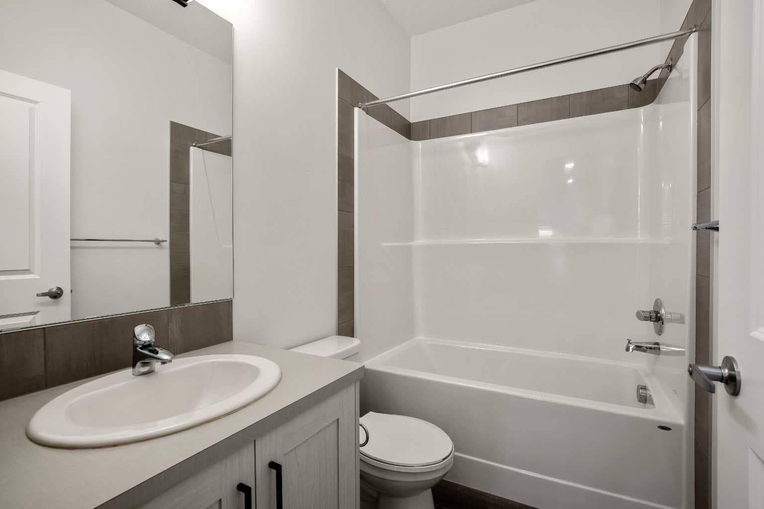 223 Savanna Way NE — photo 5