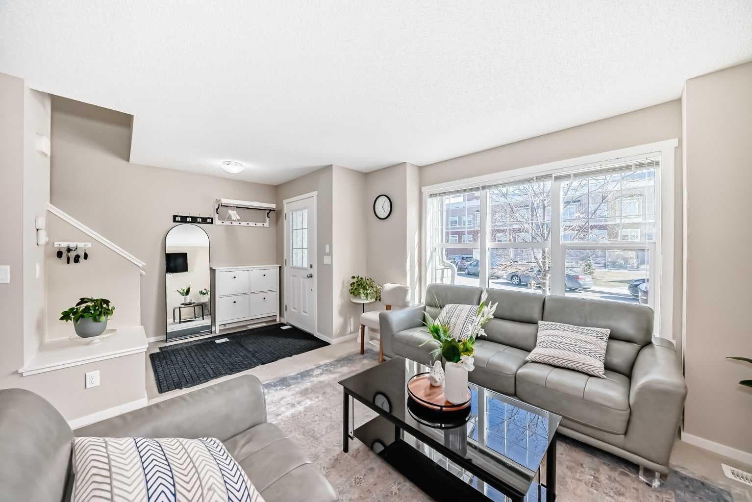 120 Evansridge Court NW — photo 5