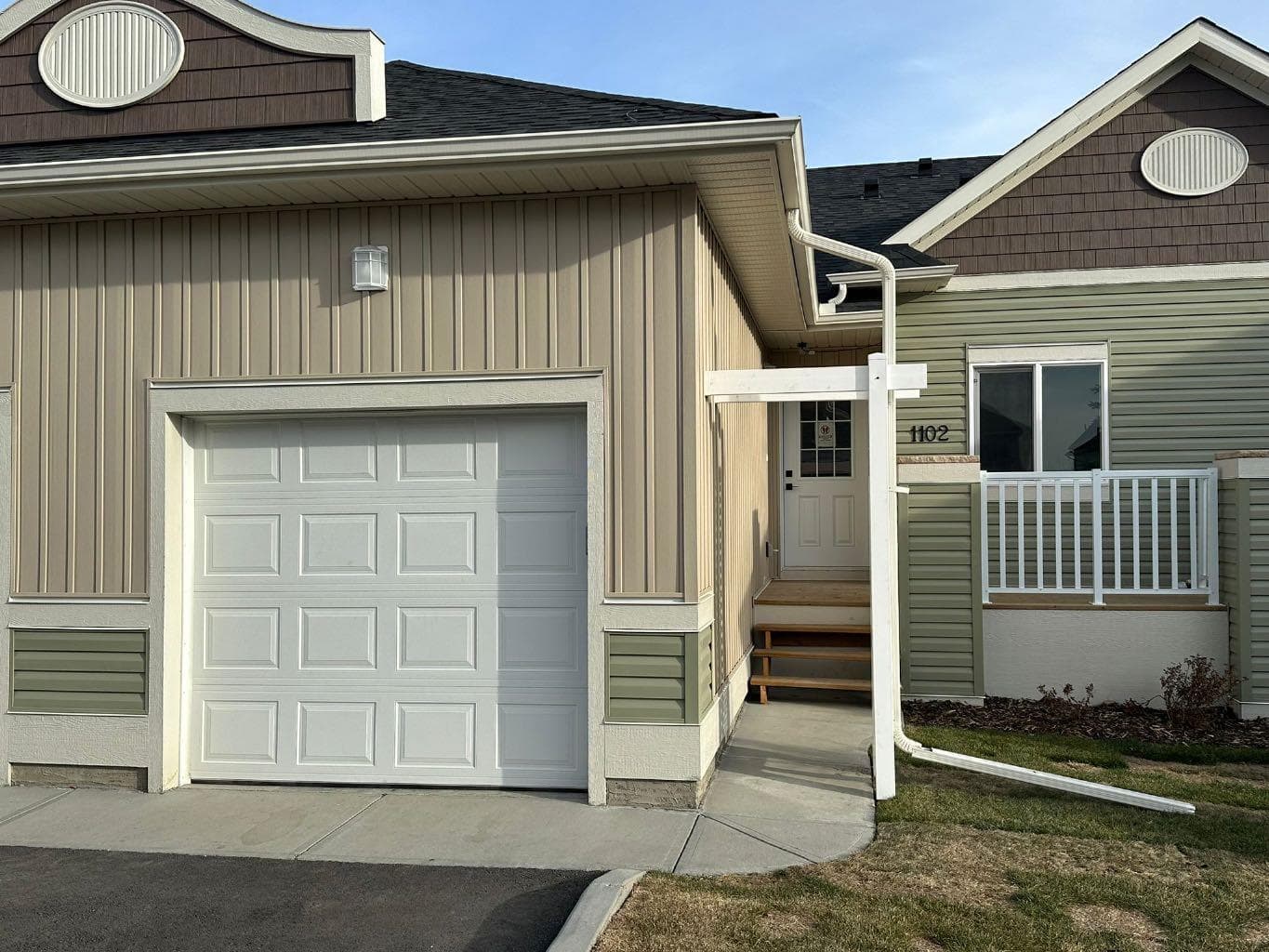 1103 Clover Close — photo 3