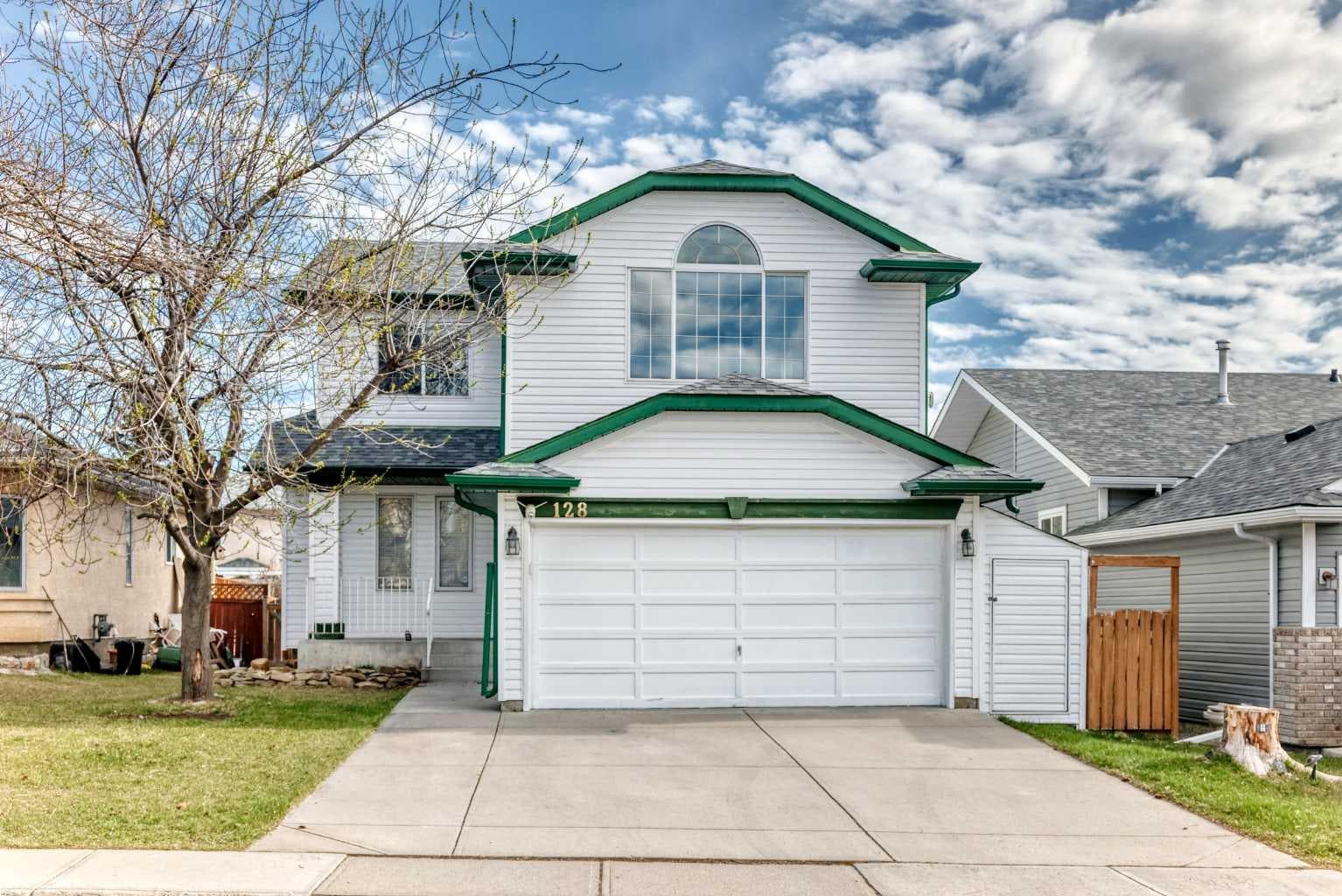 128 Harvest Park Road NE — photo 1