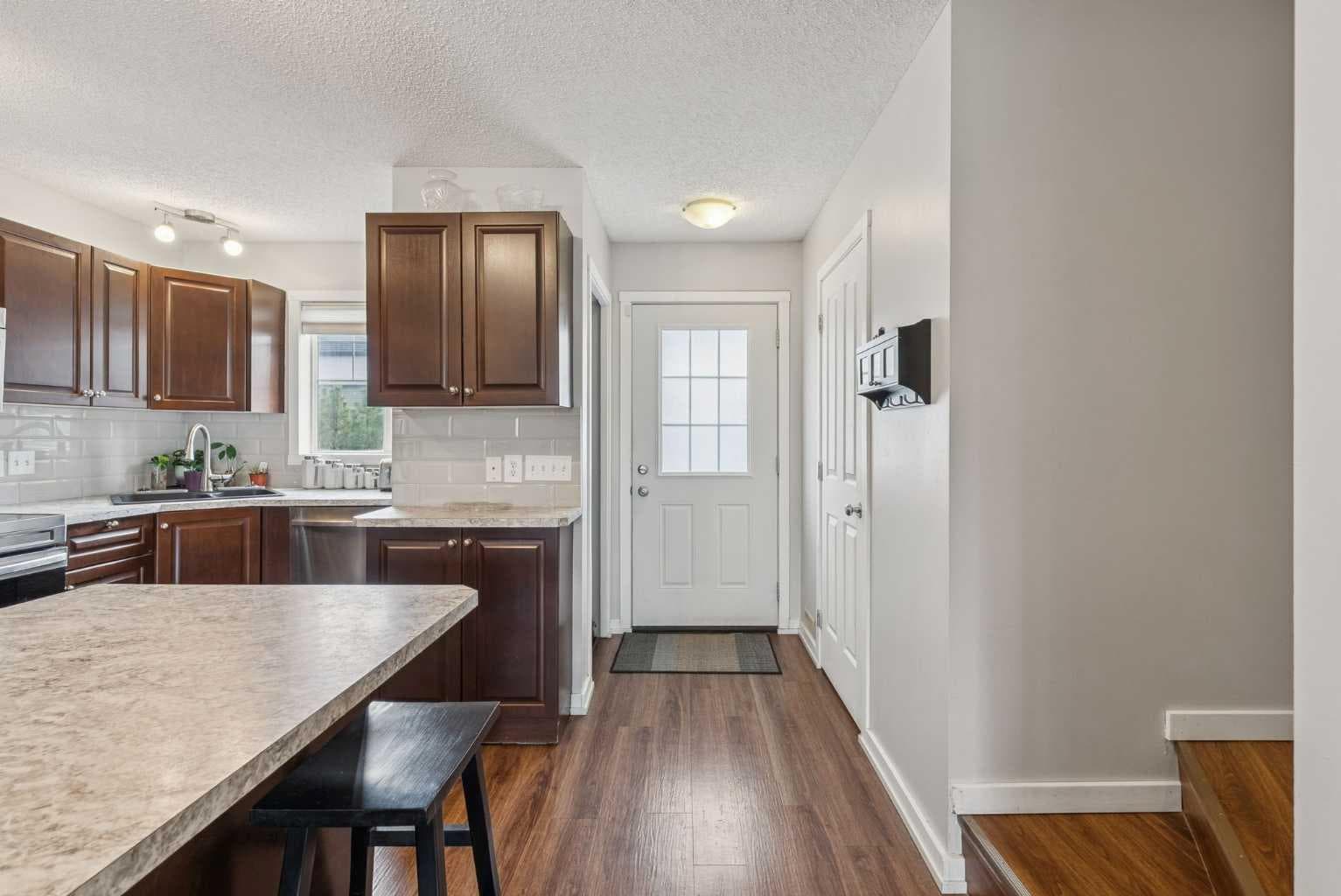504, 140 Sagewood Boulevard SW — photo 3