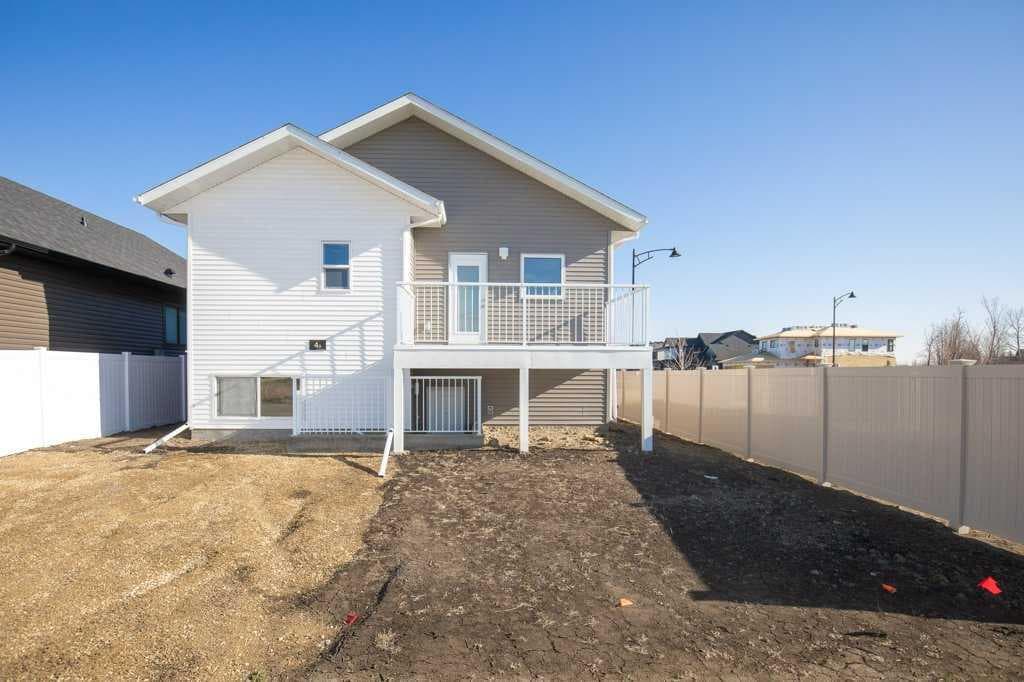 4 Emmett Crescent — photo 4