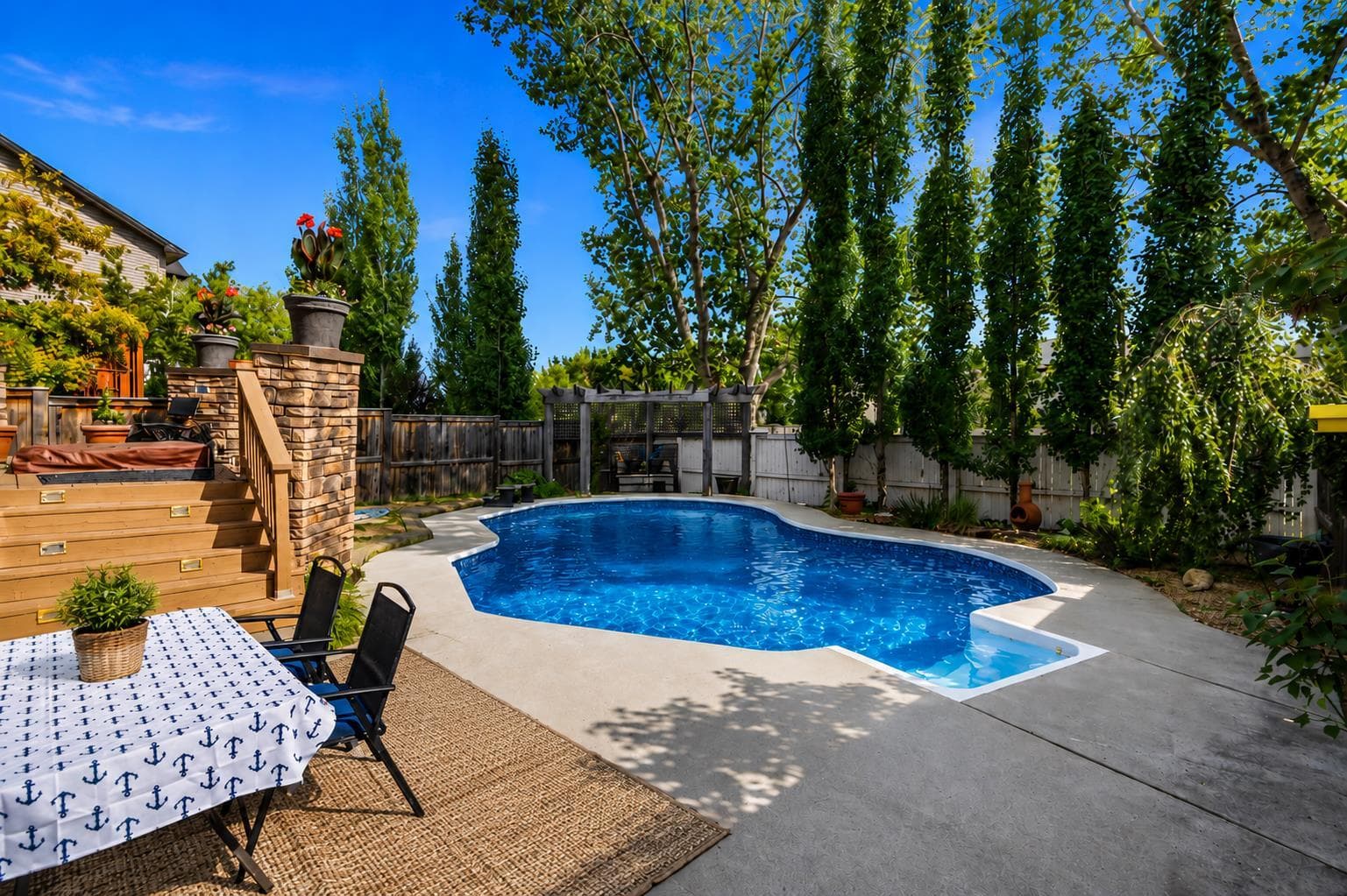 212 Crystal Green Place — photo 5