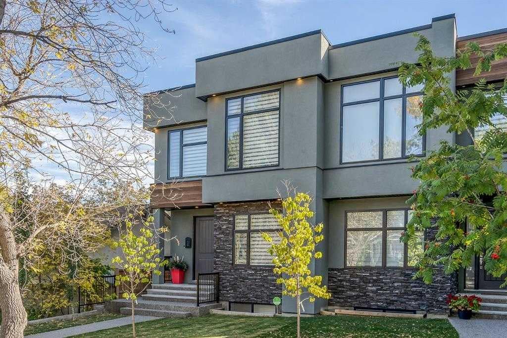 2826 40 Street SW — photo 1
