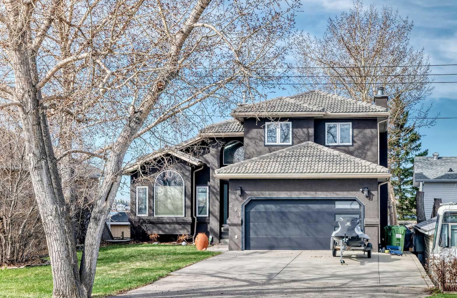 291 EAST CHESTERMERE Drive — photo 1