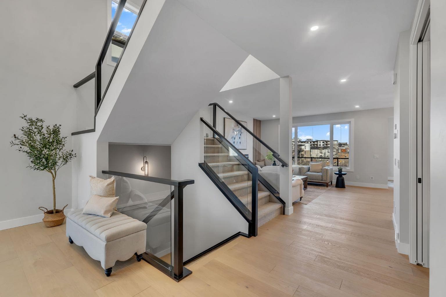28 Spring Creek Point SW — photo 4
