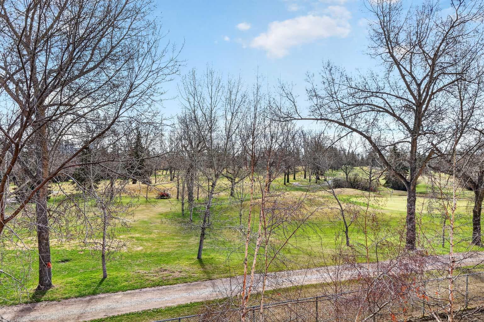 7304, 14 Hemlock Crescent SW — photo 4
