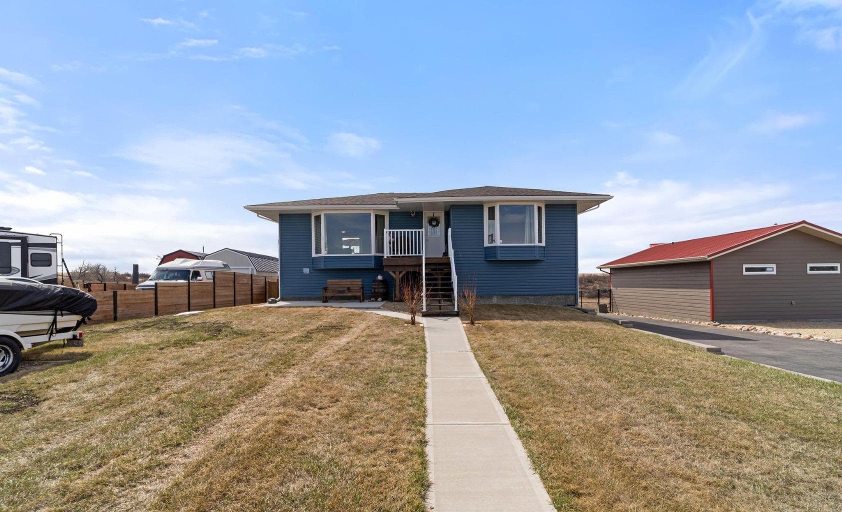 20 Marina View — photo 1