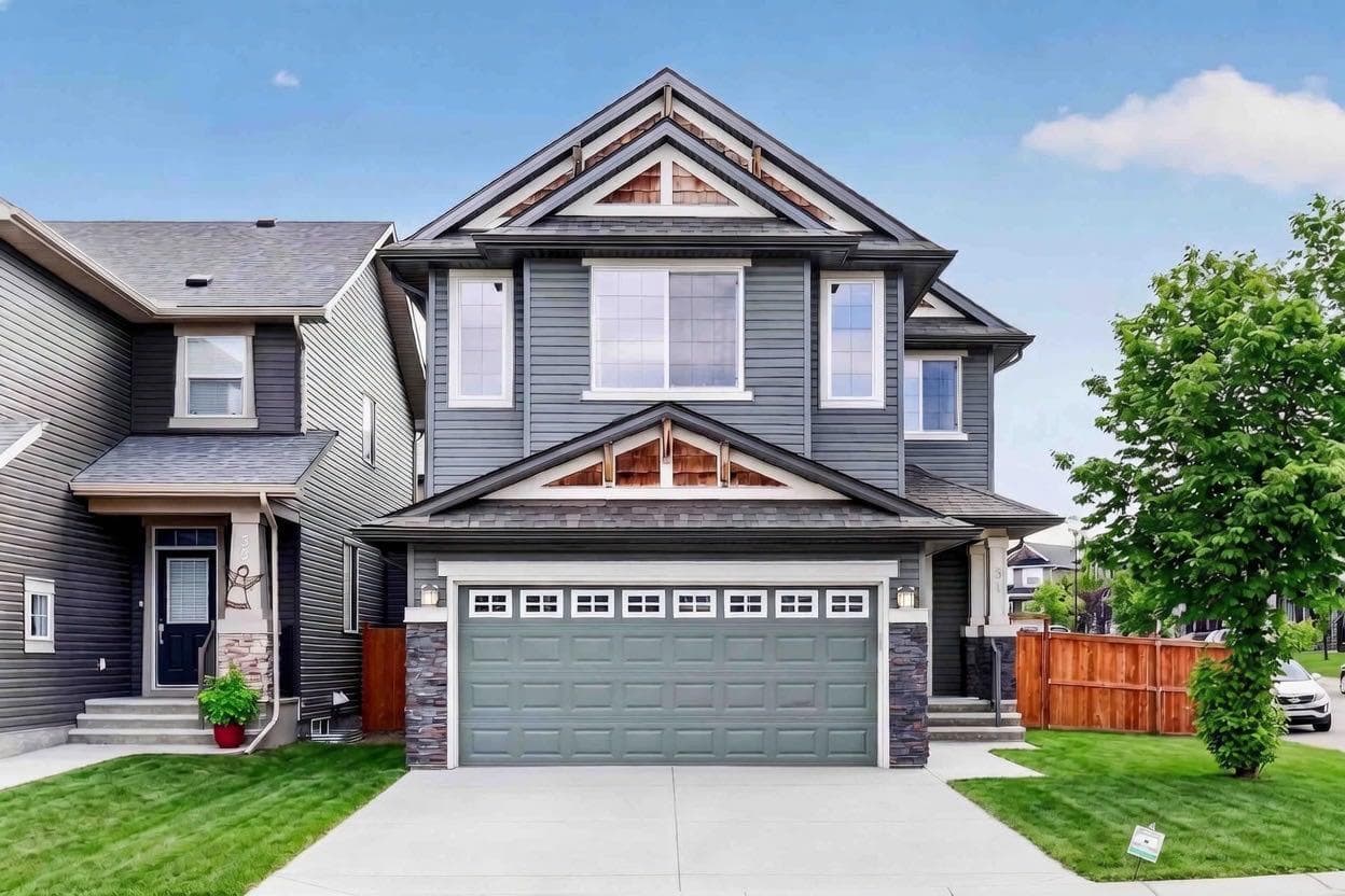 Detached in Evanston