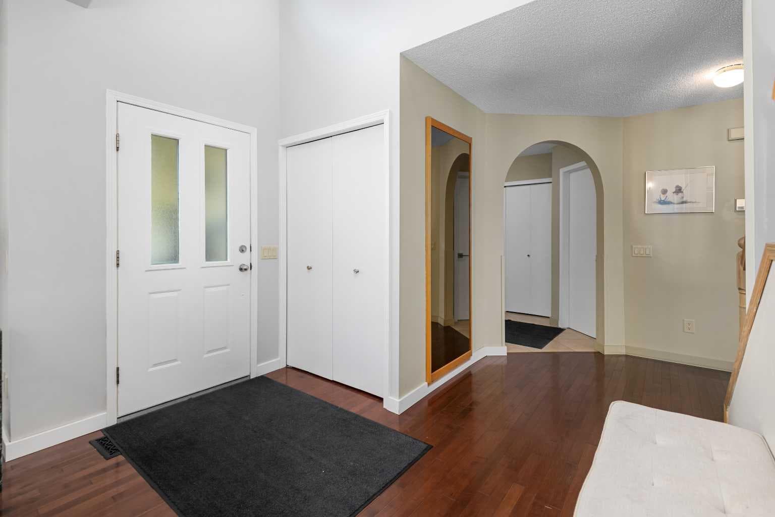 95 Hawkstone Close NW — photo 4