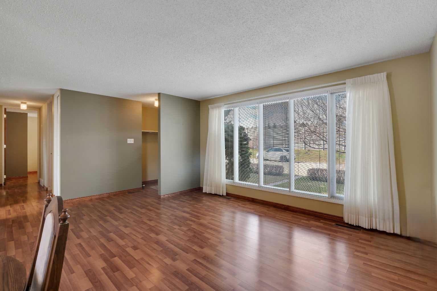 212 Westwood Drive SW — photo 5