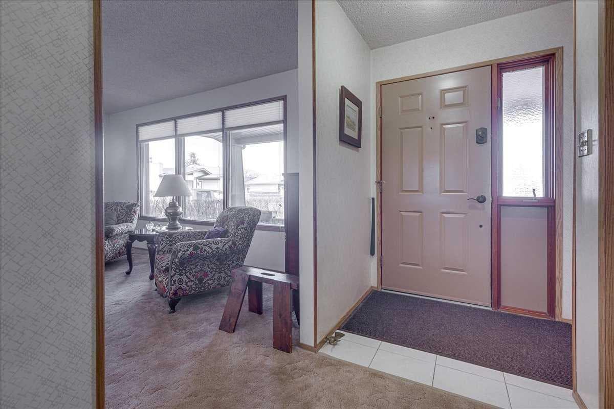 5323 Margodt Close — photo 4