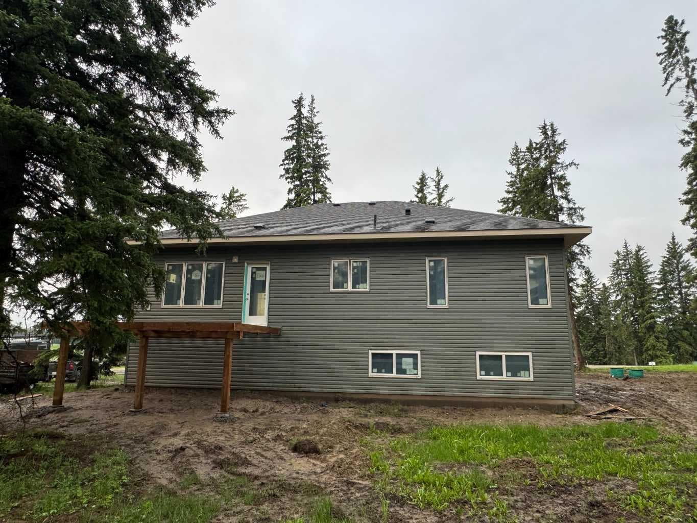 312 VALLEY VIEW Drive — photo 2