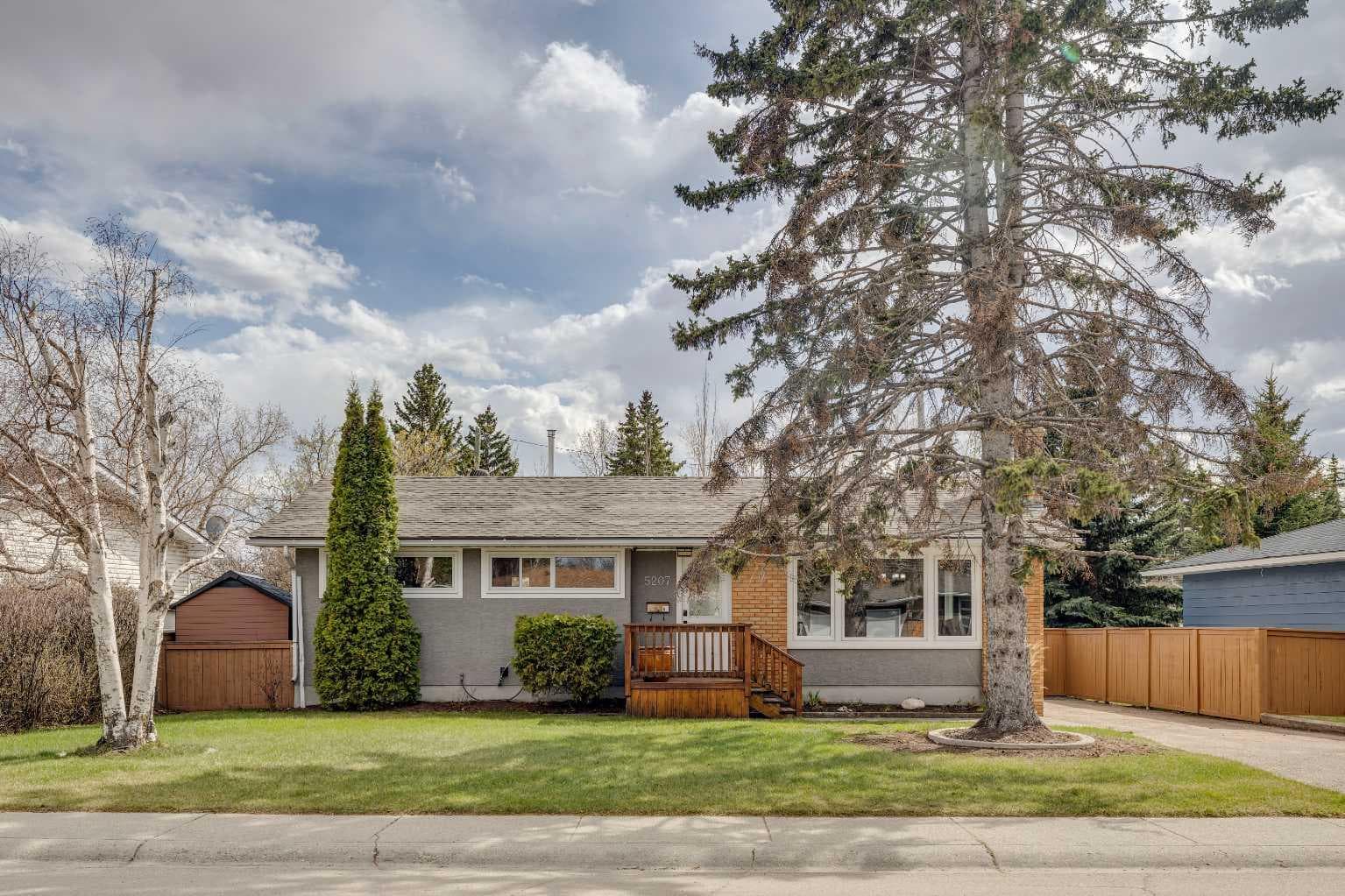 Detached in Glendale