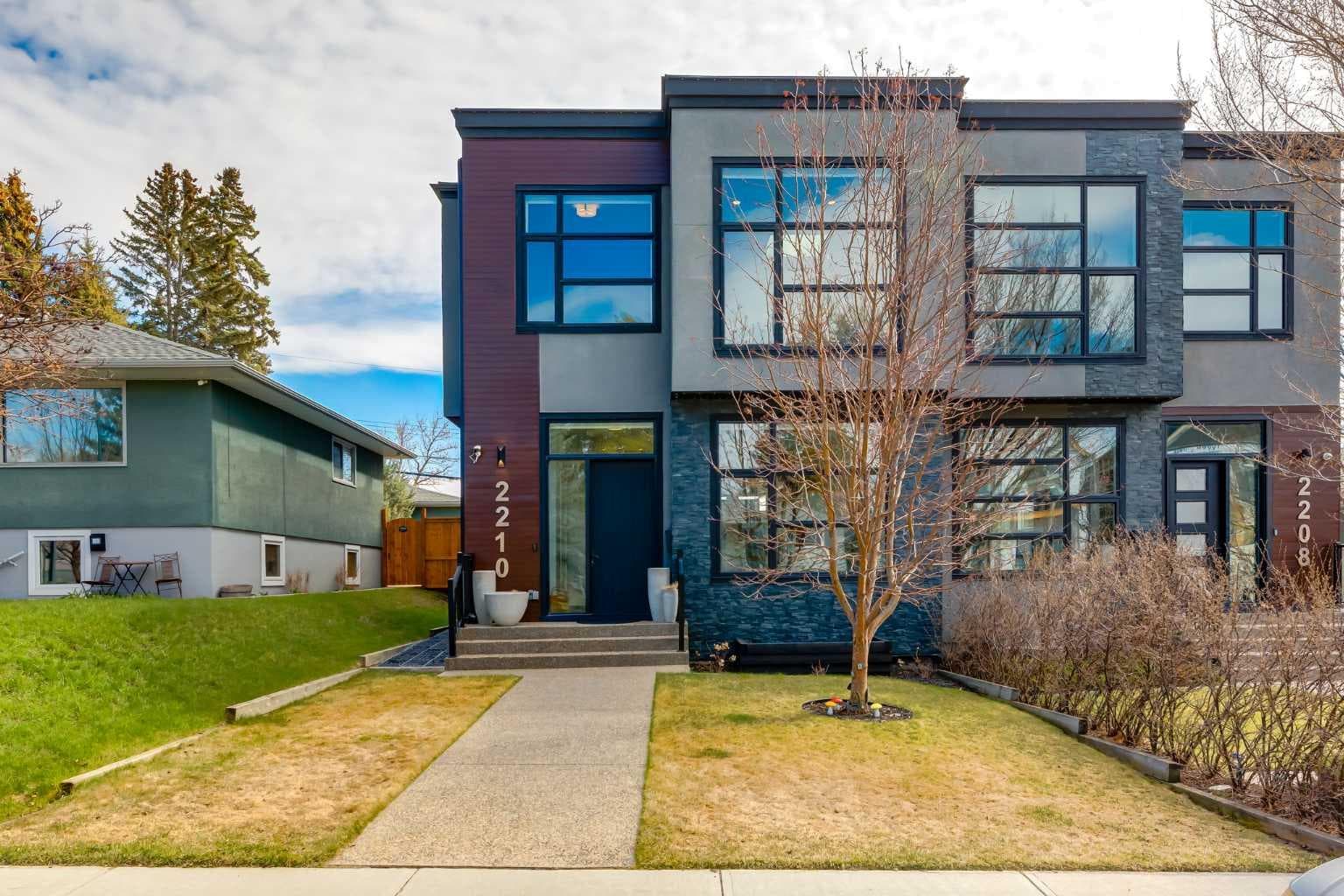 2210 Victoria Crescent NW — photo 2