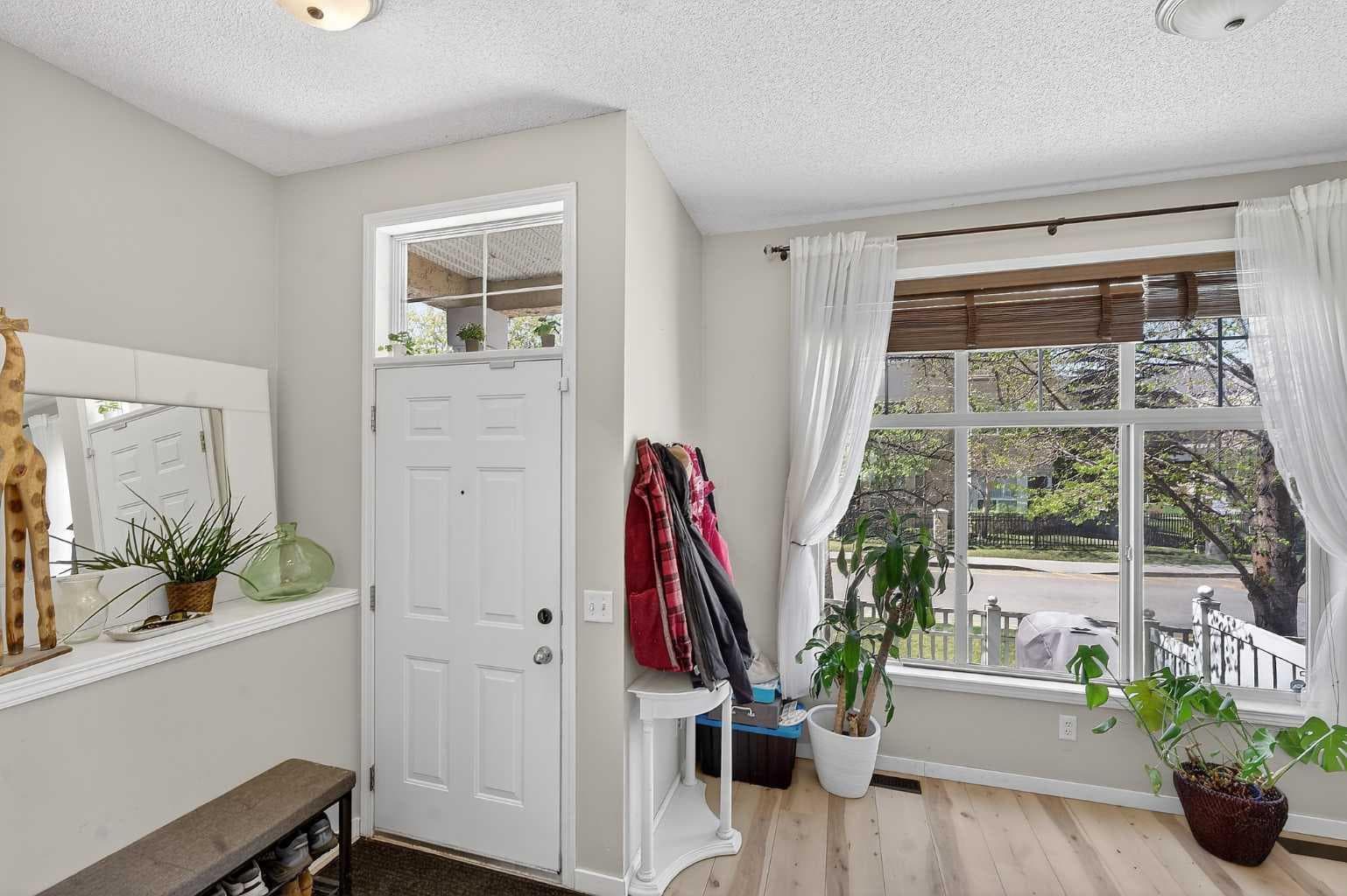 138 Promenade Way SE — photo 3