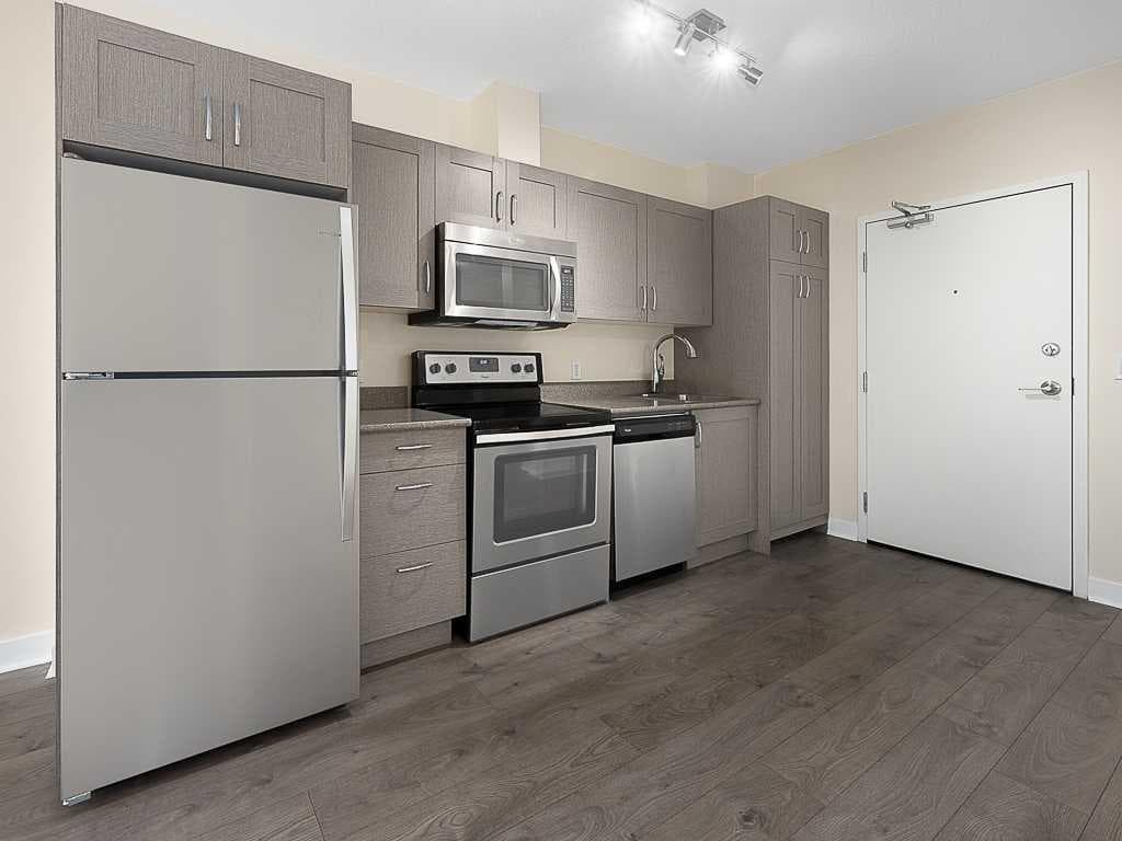 706, 30 Brentwood Common NW — photo 5