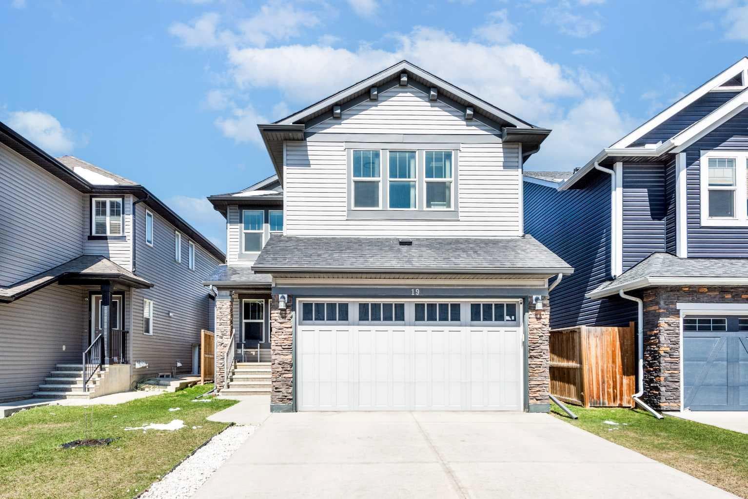 19 Skyview Ranch Crescent NE — photo 1
