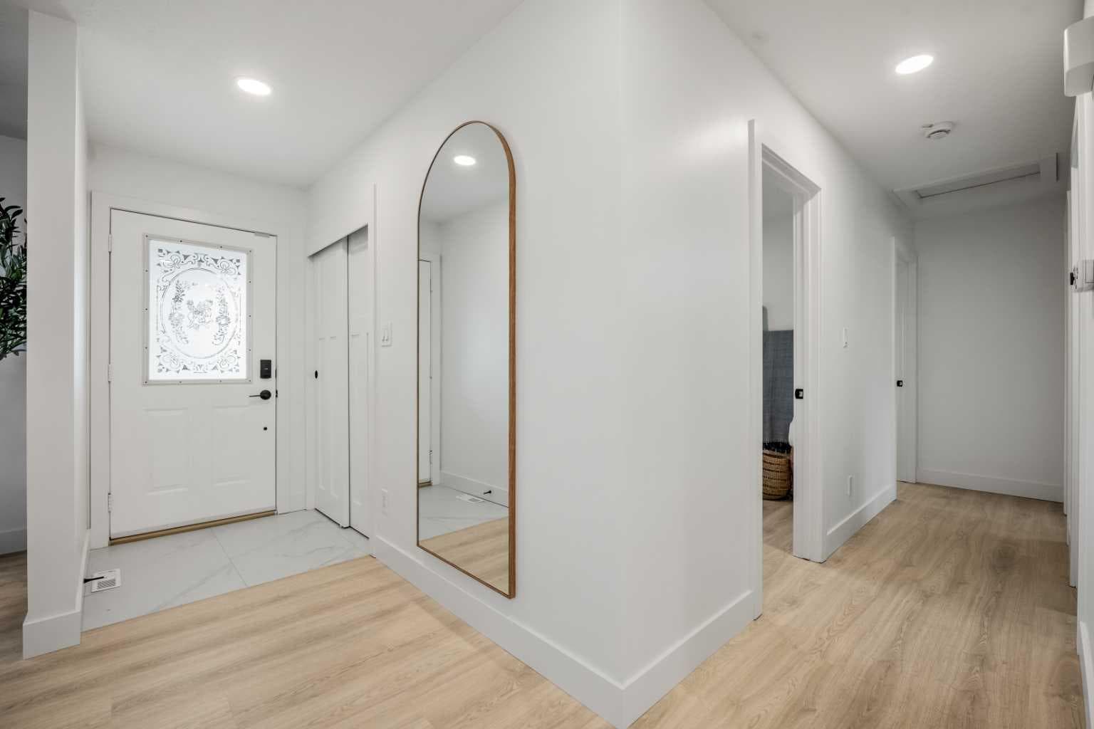 235 Lake Rosen Crescent SE — photo 4