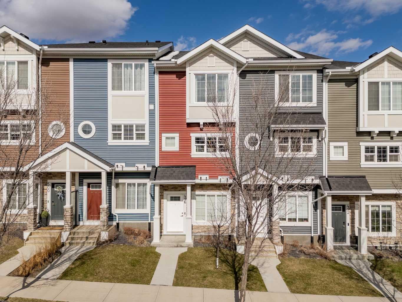 496 Nolan Hill Boulevard NW — photo 1