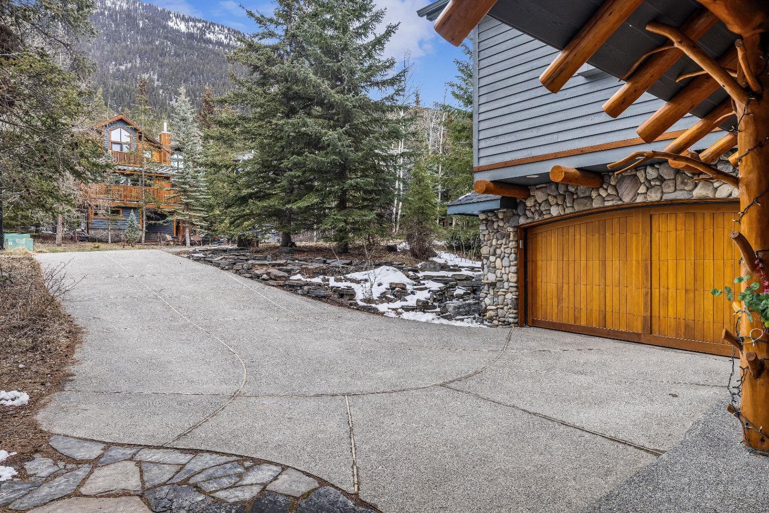 109 Silvertip Ridge — photo 4