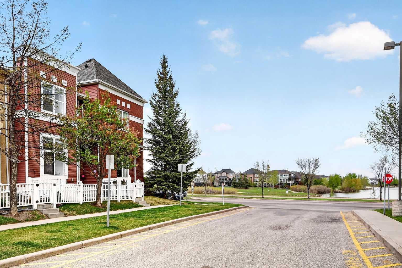 140 Promenade Way SE — photo 3
